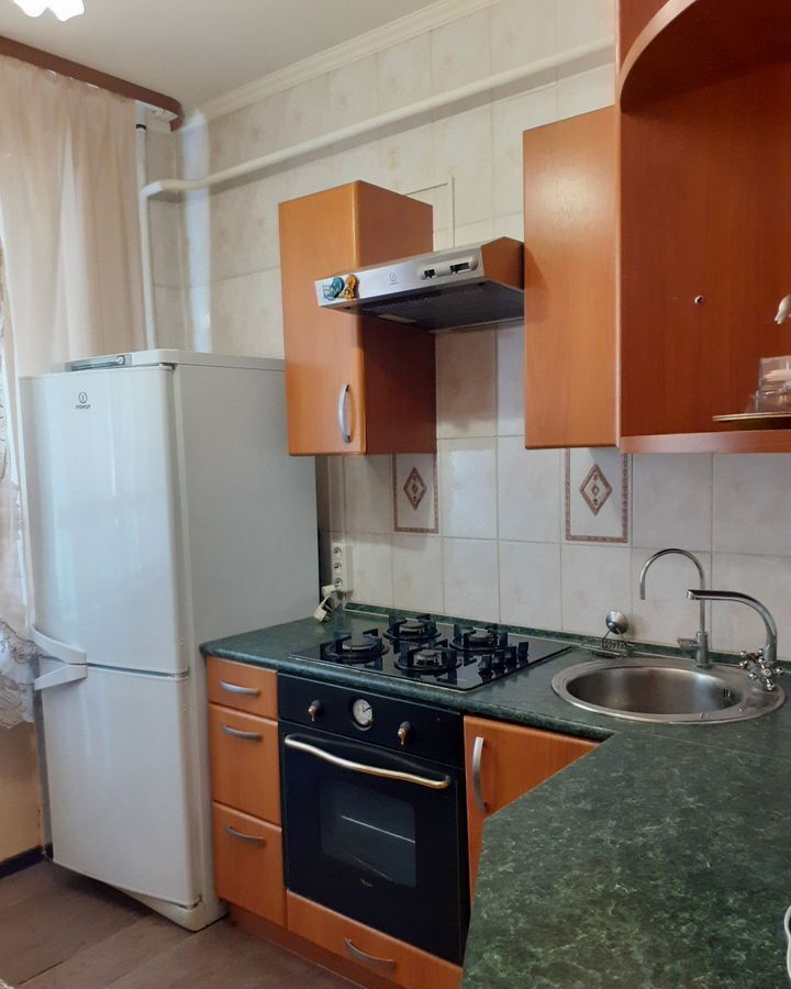 квартира г Саратов р-н Ленинский ул Днепропетровская 14 фото 1
