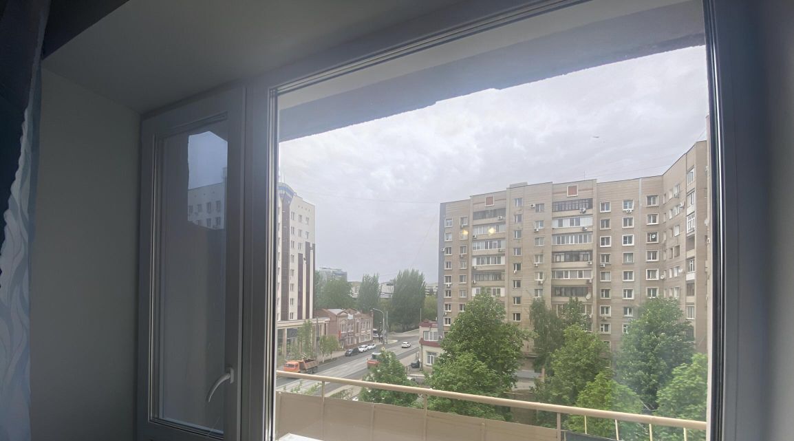 квартира г Саратов р-н Фрунзенский ул им Слонова И.А. 4/8 фото 4