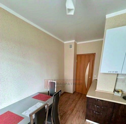 квартира г Старый Оскол Дубрава 1 кв-л, 21 фото 3