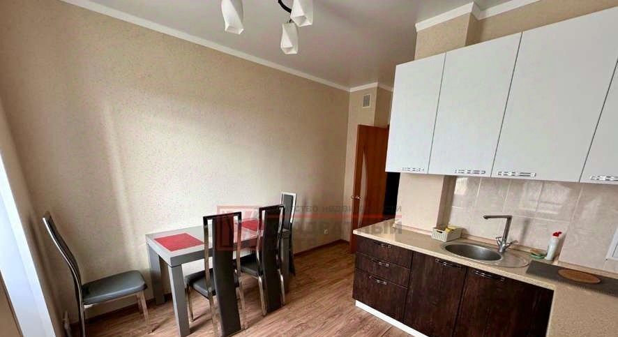 квартира г Старый Оскол Дубрава 1 кв-л, 21 фото 2