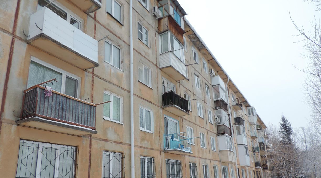 квартира г Омск р-н Центральный ул Багратиона 11б пос. Амурский фото 35