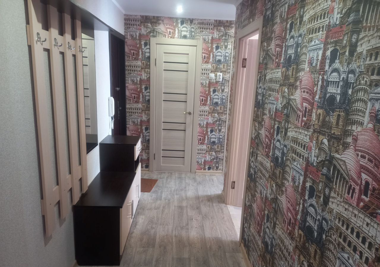 квартира г Тобольск 7-й мкр-н, 2 фото 2