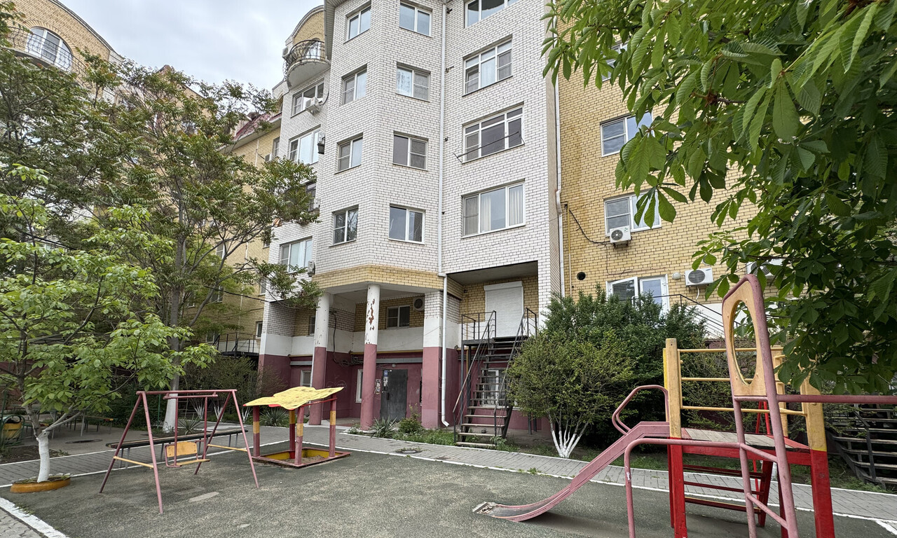 квартира г Астрахань ул Бакинская 122 фото 26
