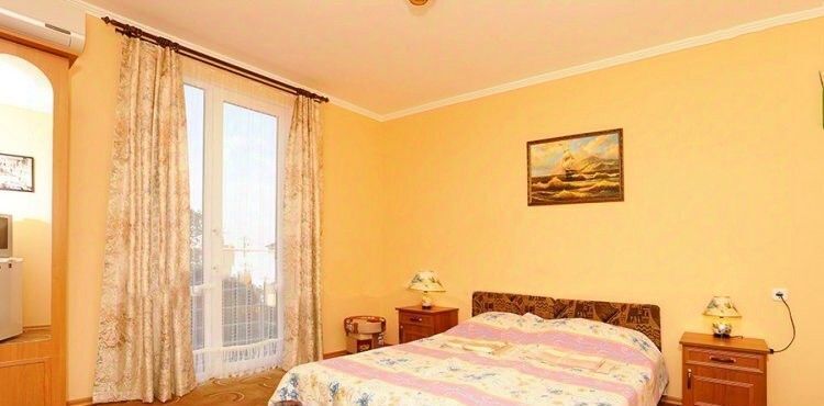 комната г Феодосия пгт Курортное ул Науки 1б фото 2