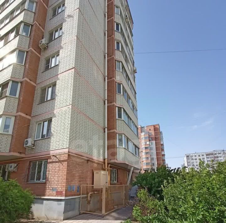 квартира г Волгоград р-н Тракторозаводский наб Волжской флотилии 21б фото 21