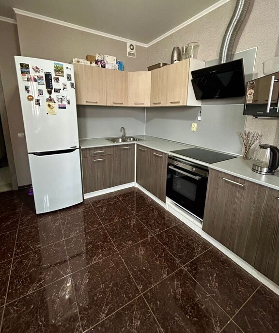 квартира г Краснодар р-н Прикубанский ул им. Героя Яцкова И.В. 15к/1 фото 5