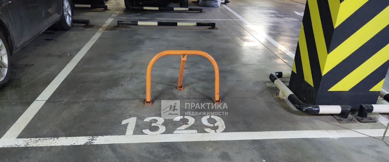 гараж г Москва САО б-р Кронштадтский 6к/2 фото 6