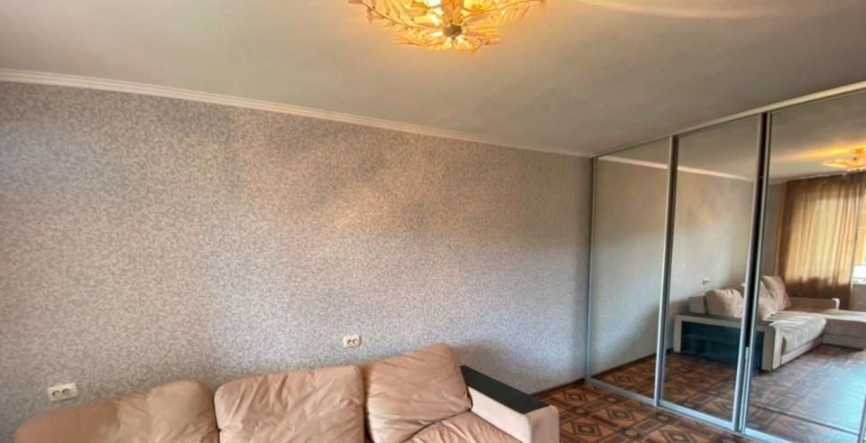 квартира г Тольятти р-н Автозаводский 19 квартал ул Тополиная 4 фото 2