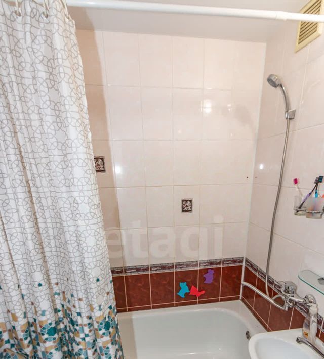 квартира г Омск р-н Центральный ул 24-я Северная 218 фото 19