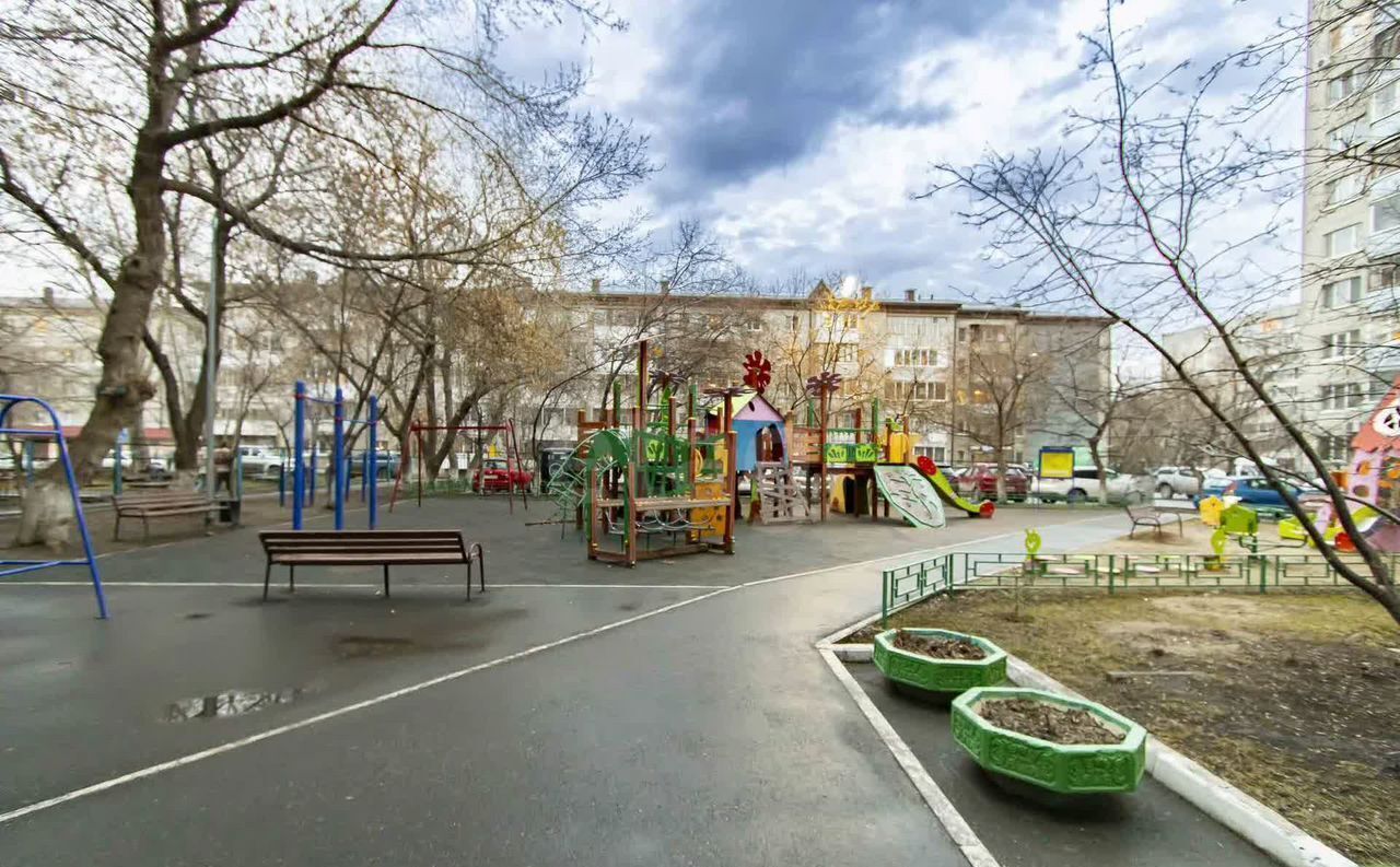 квартира г Тюмень р-н Центральный ул 50 лет Октября 23 Центральный административный округ фото 18