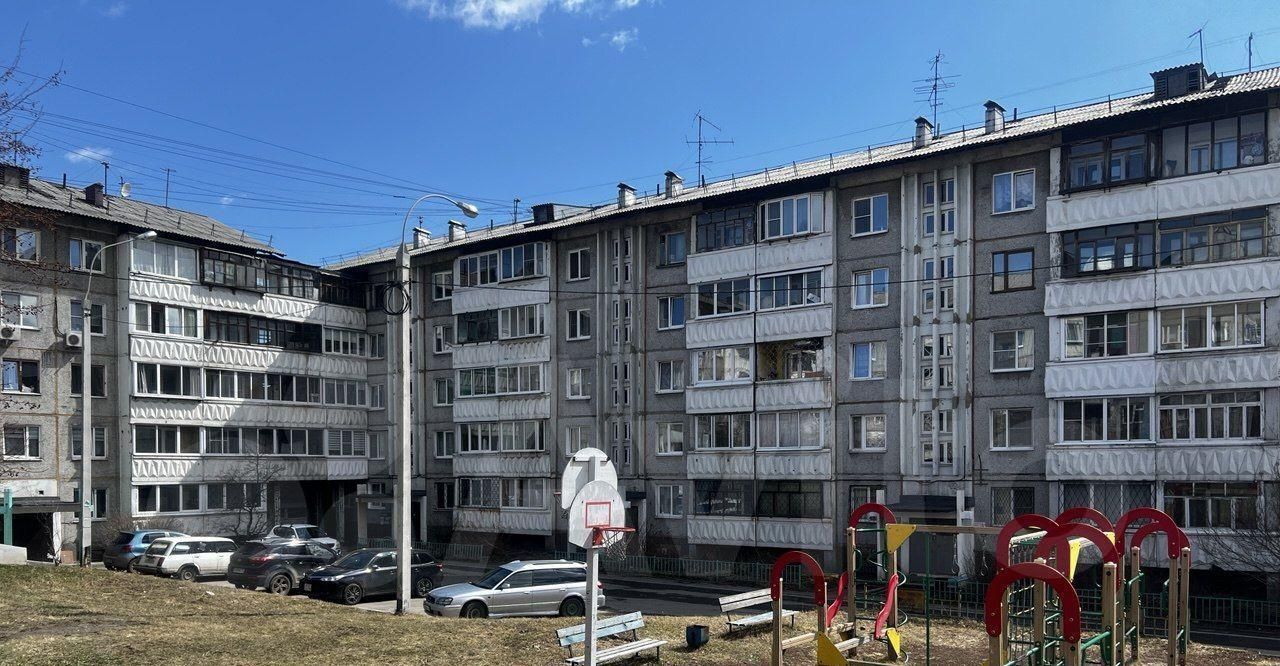 квартира г Иркутск р-н Правобережный мкр Топкинский 47 фото 2