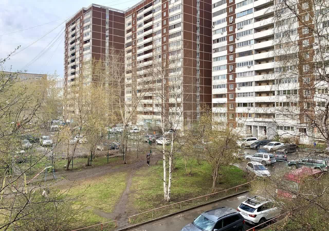 квартира г Екатеринбург р-н Кировский б-р Сиреневый 3 фото 11