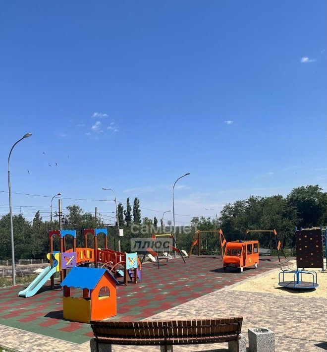 квартира г Волгоград р-н Тракторозаводский ул Ополченская 27б фото 22