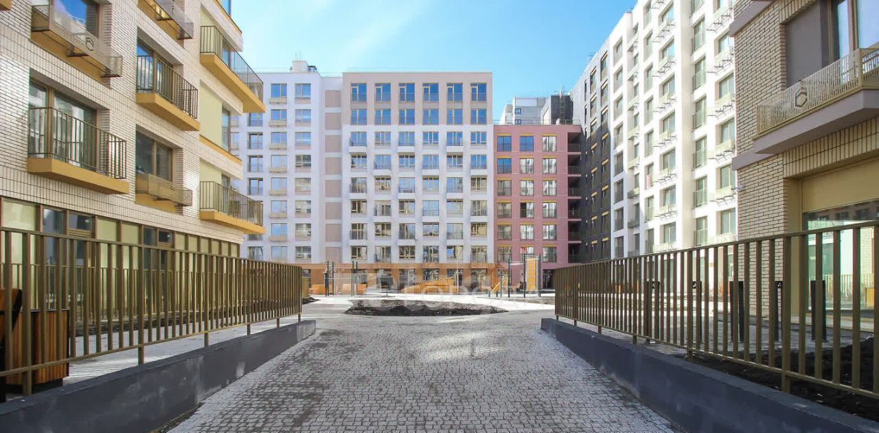 квартира г Барнаул р-н Индустриальный ул Сергея Семенова 27к/2 фото 2