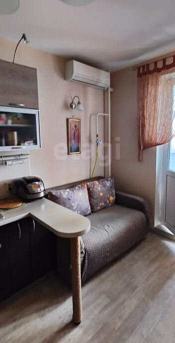 квартира г Волгоград р-н Дзержинский ул им. Хорошева 16 фото 3