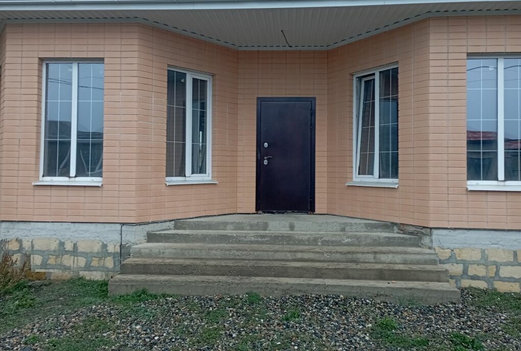дом р-н Шпаковский г Михайловск ул Чистопрудная коттеджный посёлок Адмирал фото 2