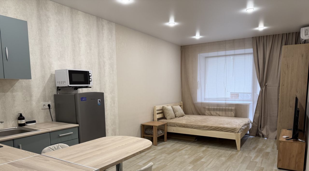 квартира г Тольятти р-н Автозаводский ул Фрунзе 8в фото 3