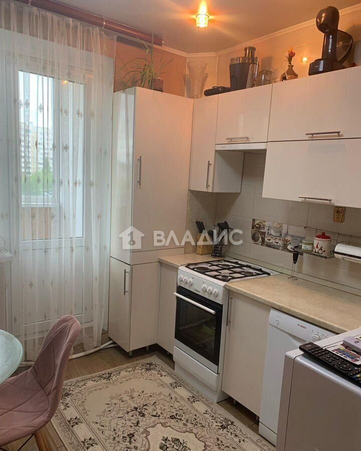 квартира г Белгород Западный ул Есенина 44 фото 2