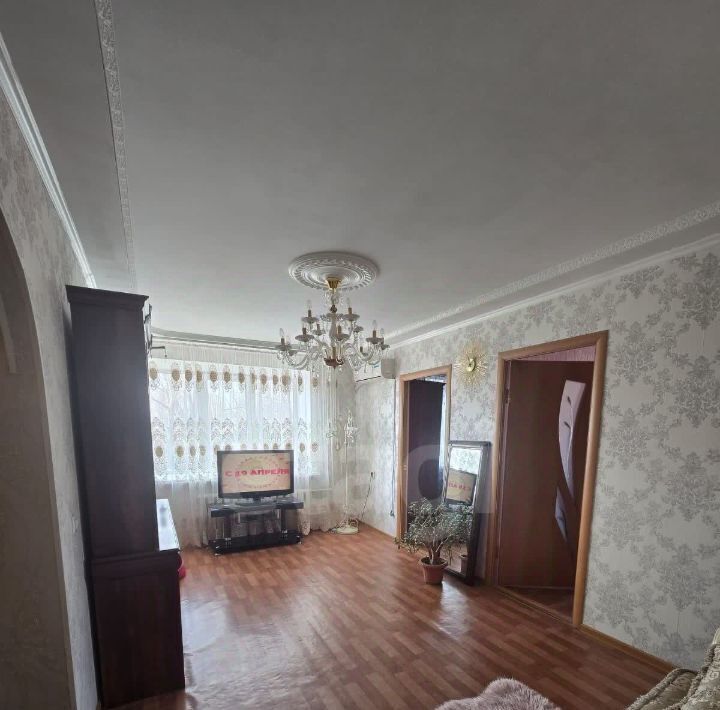 квартира г Белогорск ул Серышева 8 фото 9