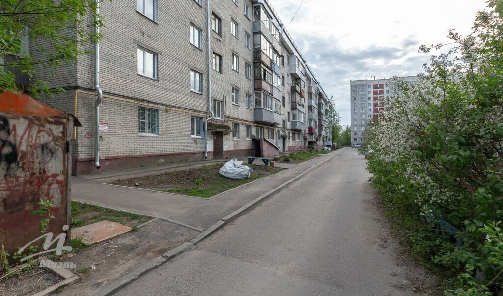 квартира г Барнаул р-н Октябрьский ул Петра Сухова 70а фото 15