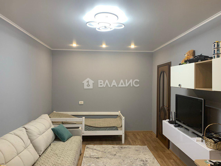 квартира г Белгород Западный ул Есенина 44 фото 4