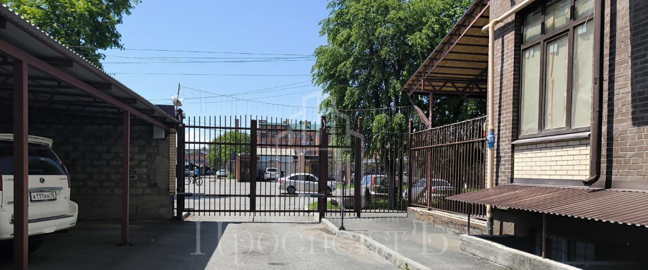 квартира г Владикавказ р-н Северо-Западный ул Леонова 10а фото 15
