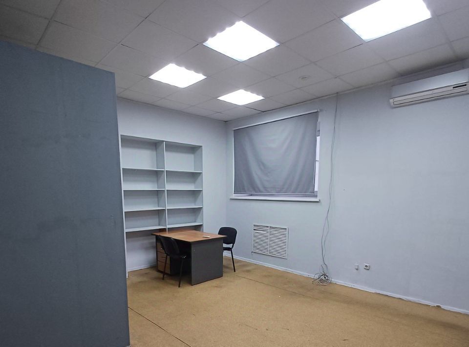 торговое помещение г Курган ул Карельцева 13 фото 6