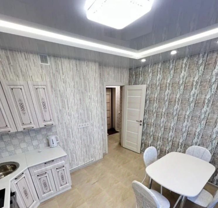квартира г Барнаул р-н Железнодорожный ул Молодежная 136 фото 5