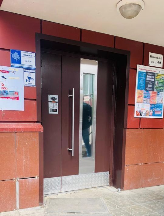 квартира г Омск р-н Кировский ул 70 лет Октября 13/3 фото 38