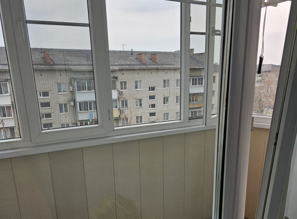 квартира г Биробиджан ул Дзержинского 13а фото 11