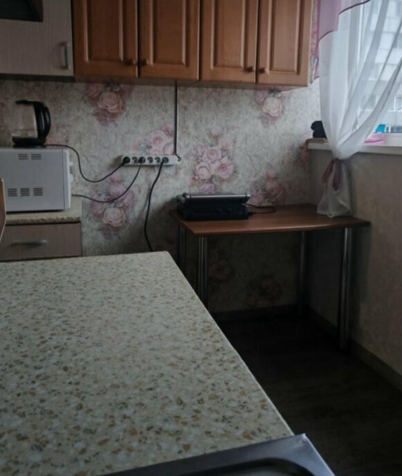 комната г Новый Уренгой ул Геологоразведчиков 8 фото 5