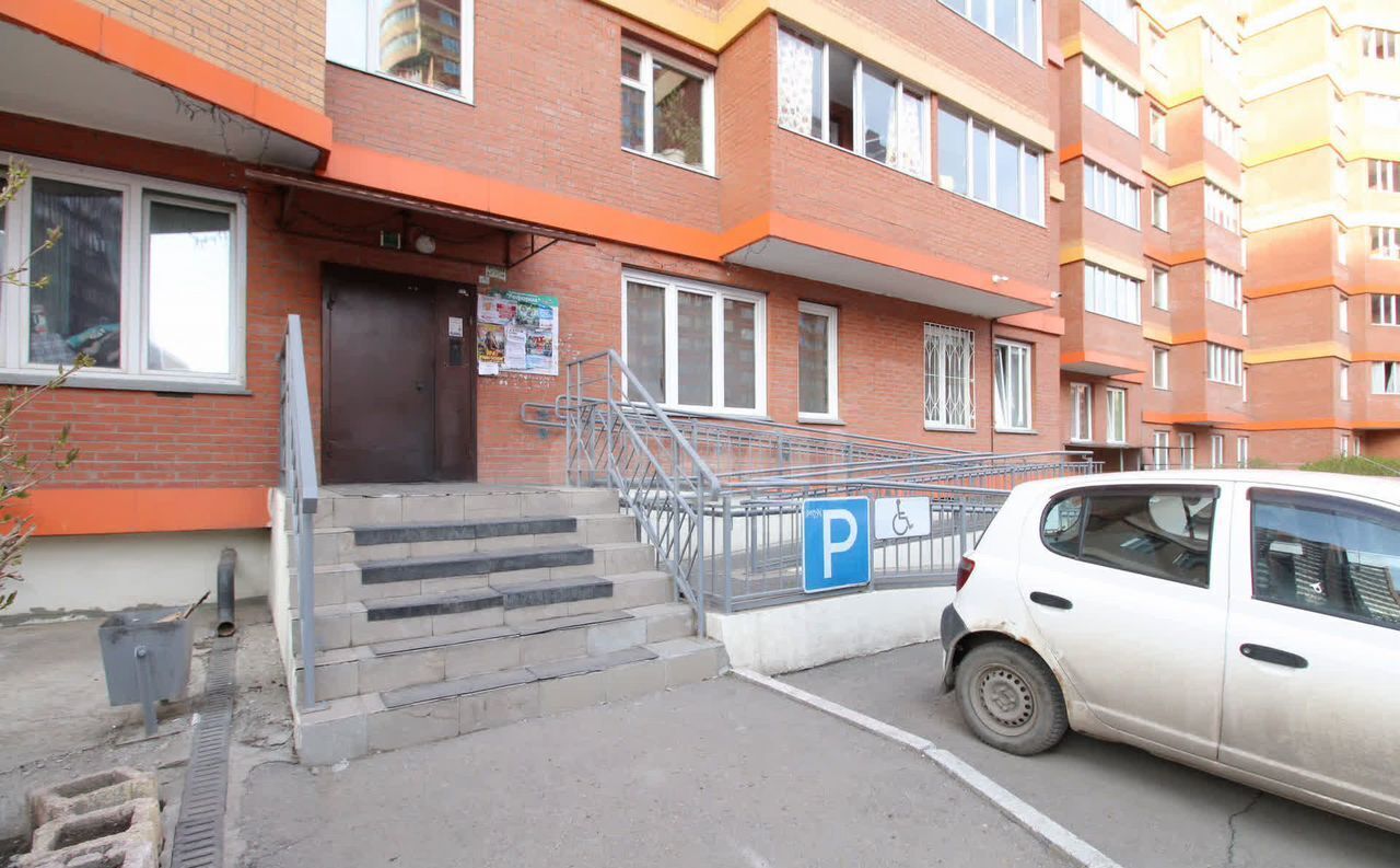квартира г Красноярск р-н Советский ул Соколовская 80а фото 18