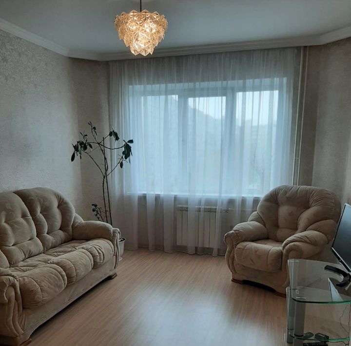 квартира г Омск р-н Кировский ул Дмитриева 6 фото 2