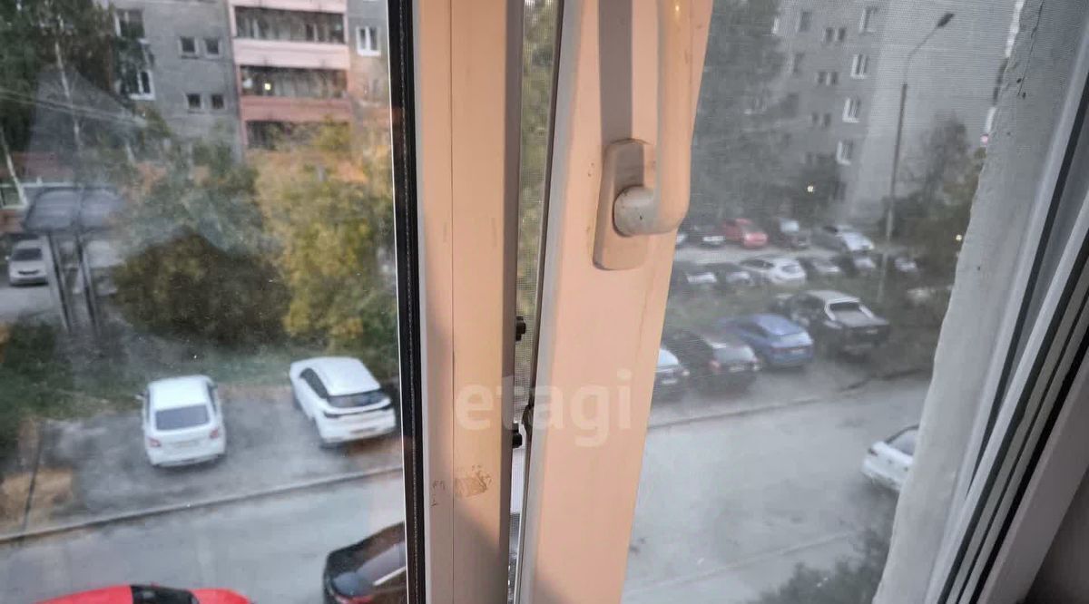 квартира г Екатеринбург р-н Железнодорожный Уральская ул Билимбаевская 7 фото 1