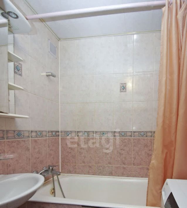 квартира г Омск р-н Кировский ул Конева 14/1 фото 19