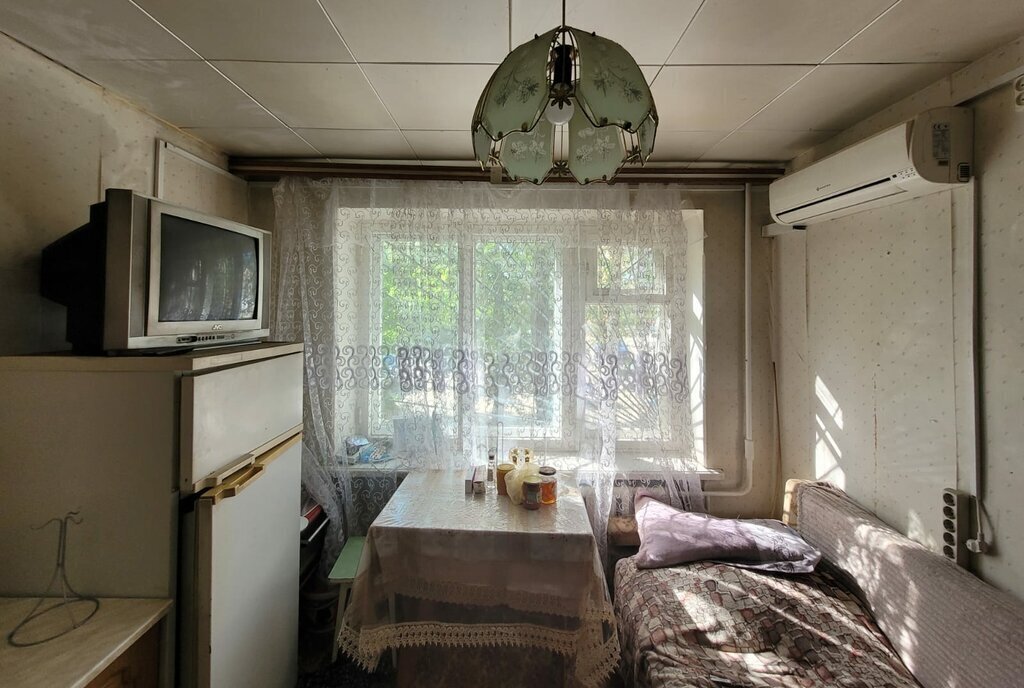 квартира г Волгоград р-н Дзержинский ул Ангарская 112 фото 6