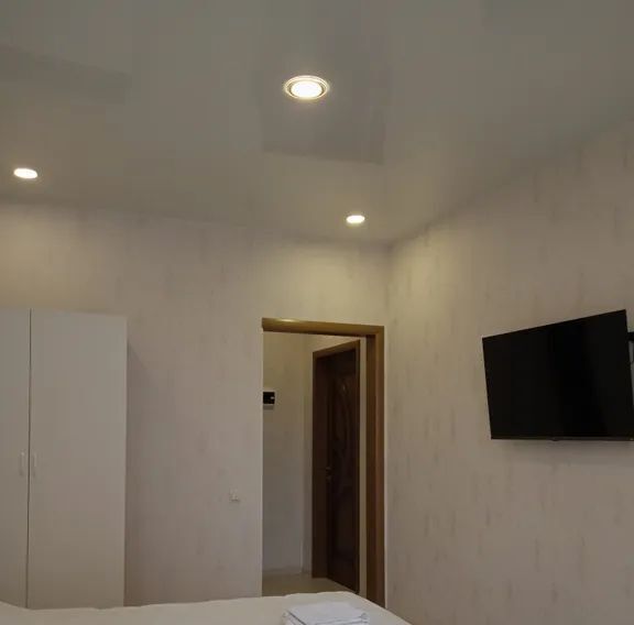 комната г Краснодар р-н Прикубанский ул 1-го Мая 300 фото 2