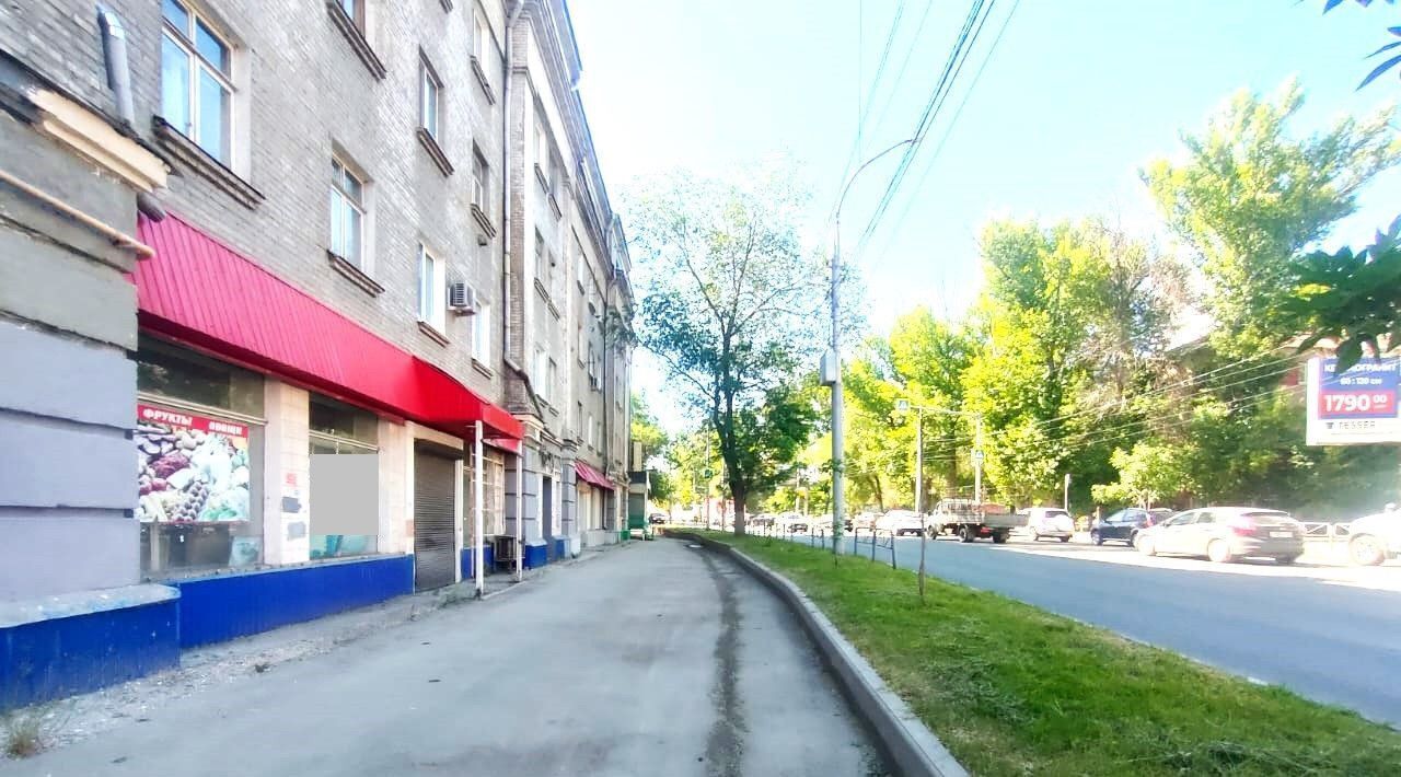 торговое помещение г Саратов р-н Заводской пр-кт Энтузиастов 1 фото 3