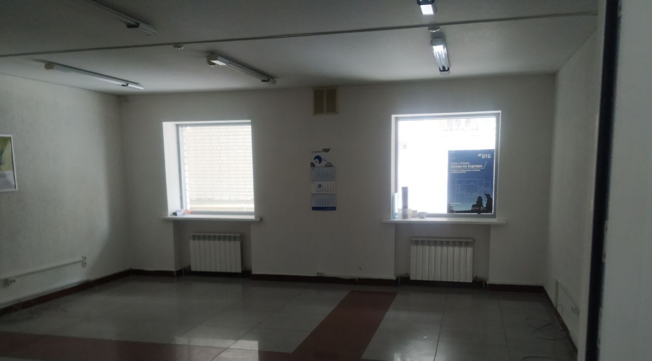 офис г Саратов р-н Октябрьский ул им Чапаева В.И. 38/40 фото 4