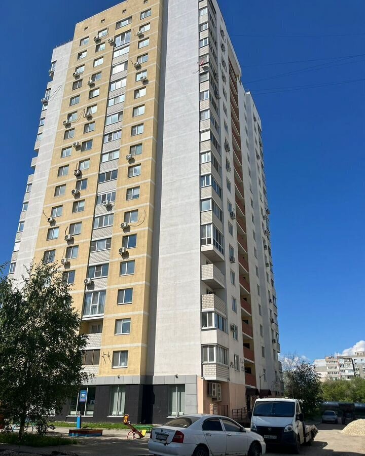 квартира г Саратов р-н Кировский ул им Тархова С.Ф. 37 фото 1
