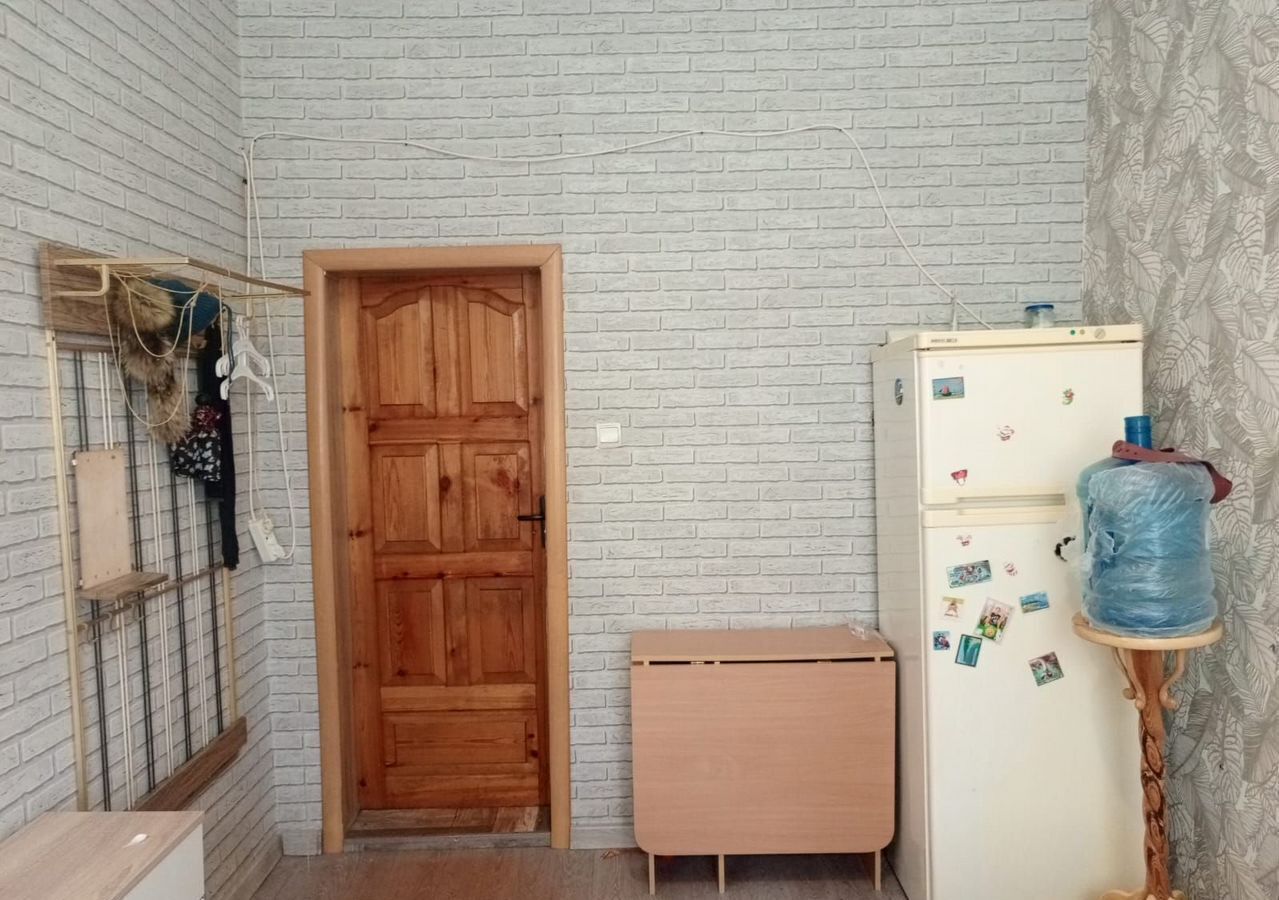 комната г Каменск-Шахтинский ул Островского 61 фото 2