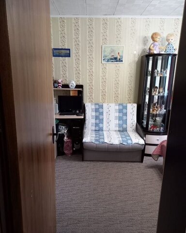 п Кузнечное ул Гагарина 3 Кузнечнинское городское поселение, городской пос. Кузнечное фото