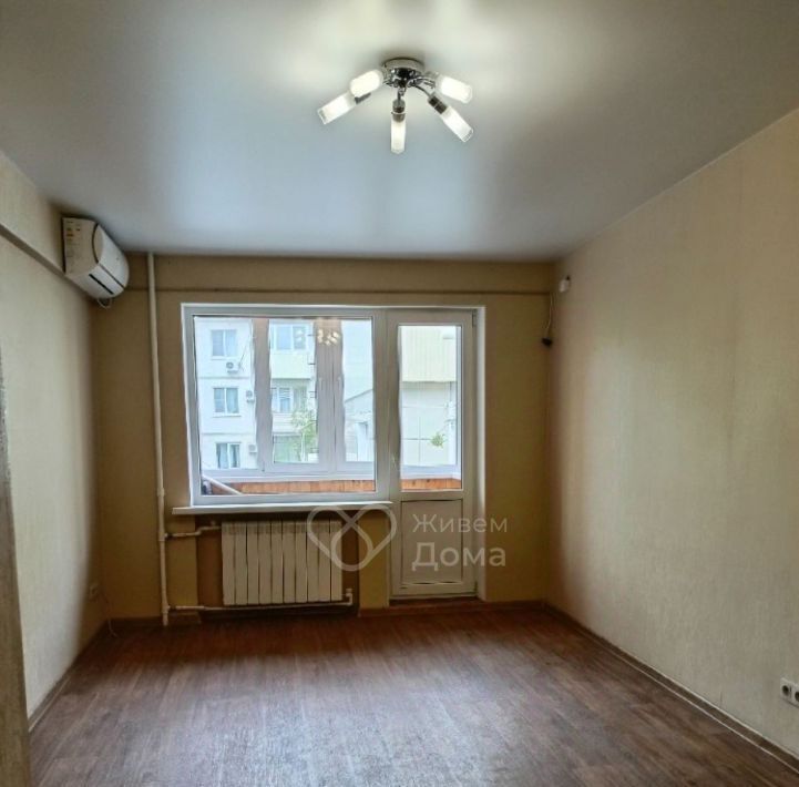 квартира г Волгоград р-н Кировский ул им. Козьмы Минина 12 фото 1