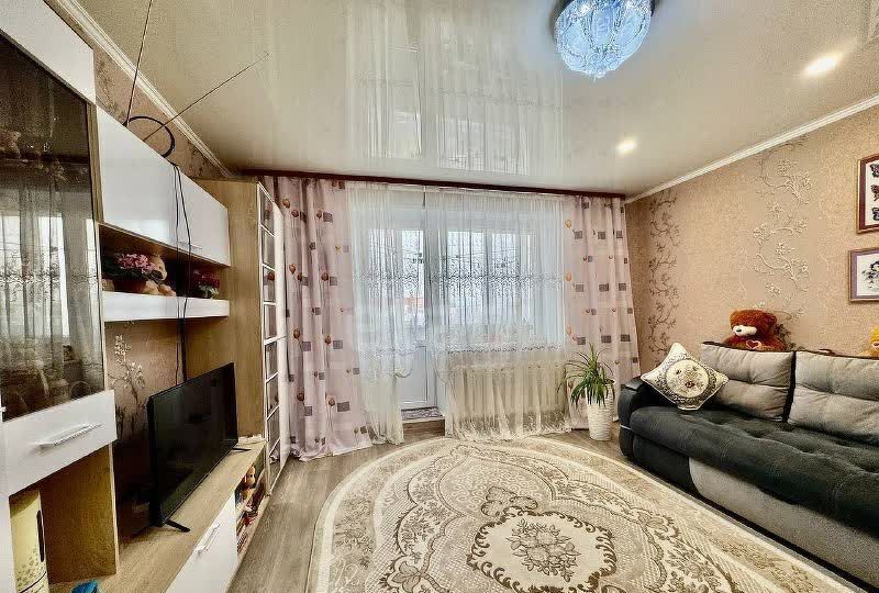 квартира г Тобольск мкр-н 7А, 37В фото 4