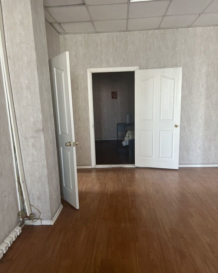 офис г Новокузнецк р-н Центральный ул Орджоникидзе 35 Кемеровская обл. — Кузбасс фото 26