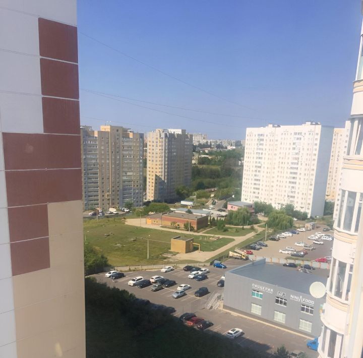 квартира г Курск р-н Центральный пр-кт Вячеслава Клыкова 35 фото 3
