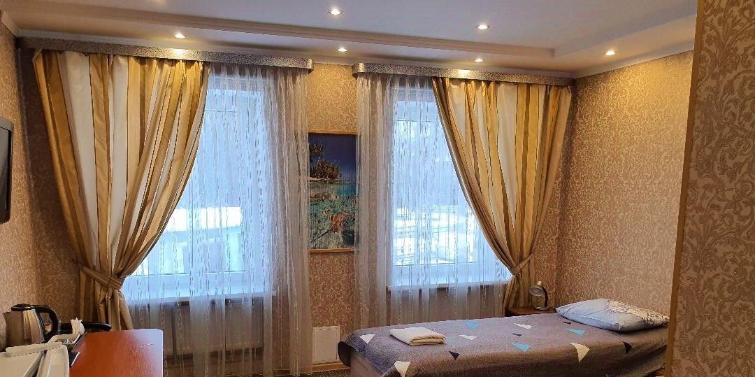 комната г Калининград р-н Ленинградский ул Подполковника Иванникова 8 фото 1