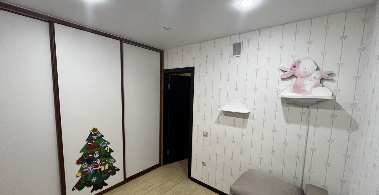 квартира г Красноярск р-н Советский ул Ястынская 19а фото 2