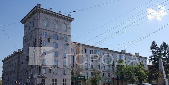 квартира г Прокопьевск р-н Центральный ул Комсомольская 1 фото 1