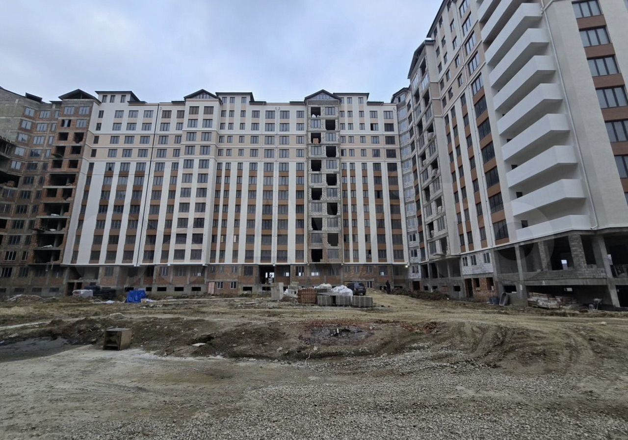 квартира г Махачкала р-н Ленинский пр-кт Насрутдинова 258 фото 1